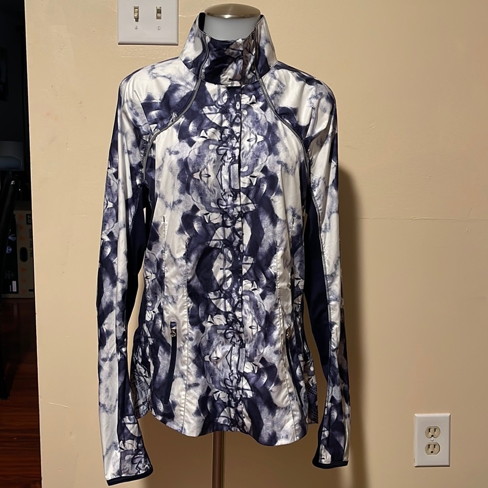 EUC Lululemon Athletica Navy Tie Dye Anorak Windbreaker full zipper size 10